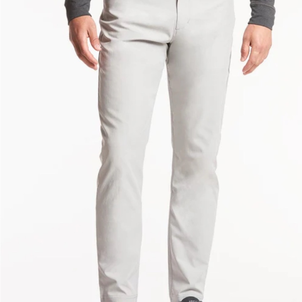 NWOT Public Rec 5 Pocket Dealmaker -Fog. Stylish Light Gray Pants
